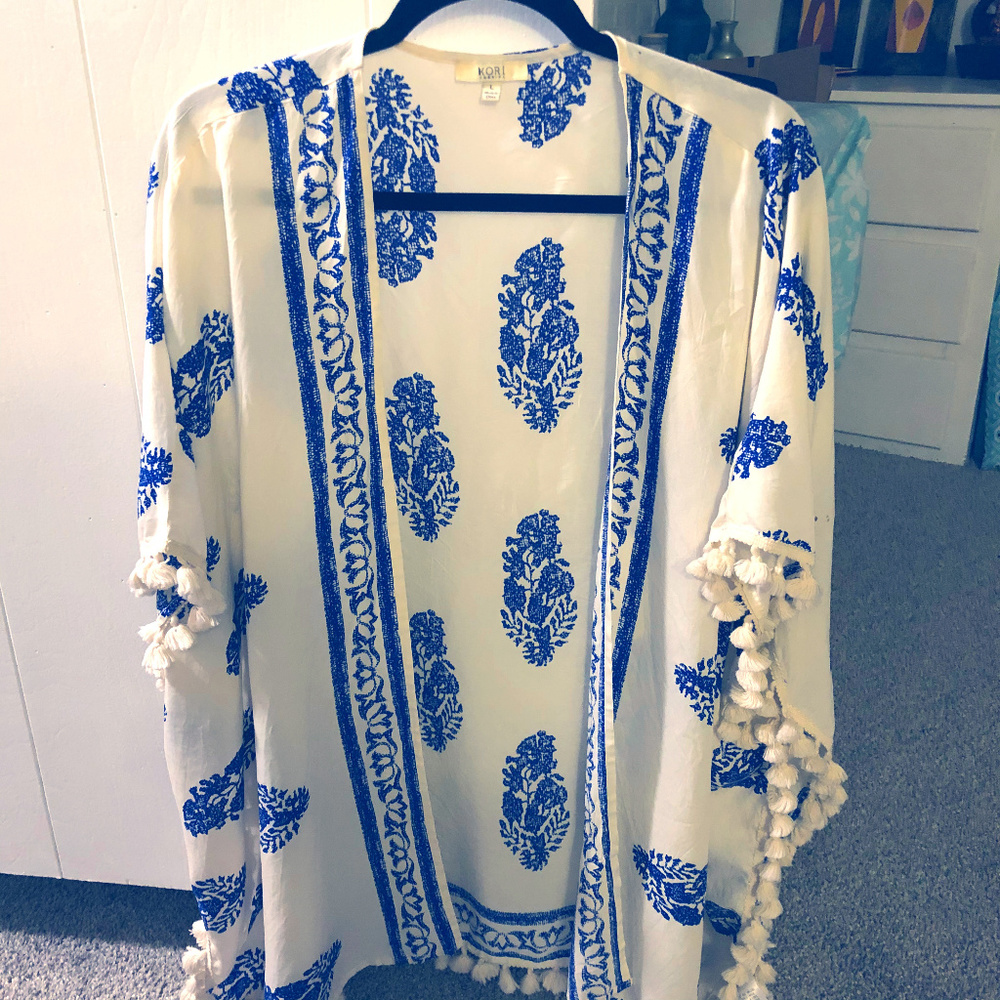 Cream and Blue Tassled Kimono